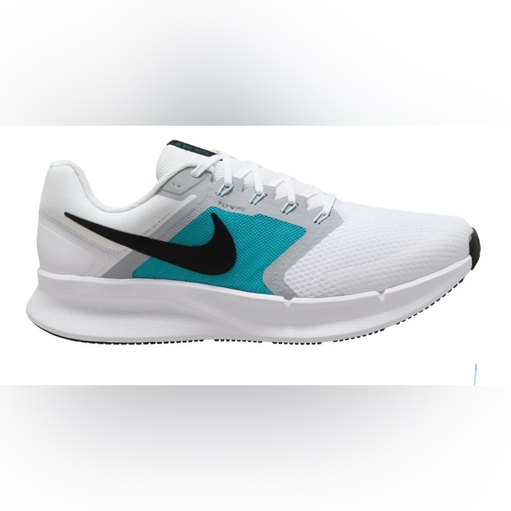 NWT Nike Run Swift 3 Road Running road shoes. White/Teal Sneakers men size 11‎
